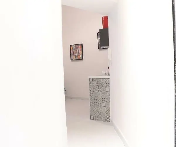 A Tre Passi Dal Duomo Νάπολη